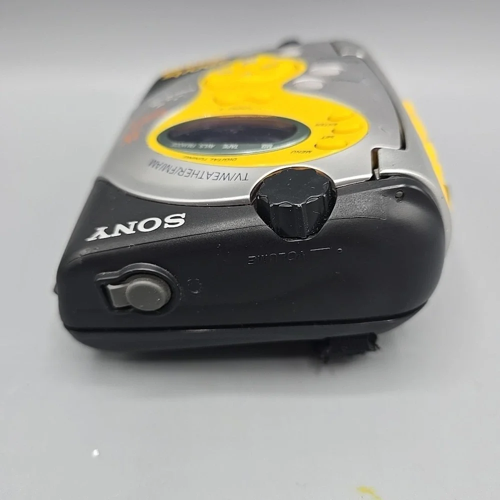 Sony Yellow Black Silver Portable Cassette Player TV/FM/AM Sports